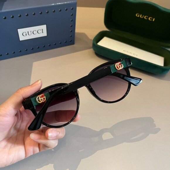 Gucci Women\'s Designer Sunglasses main image 7